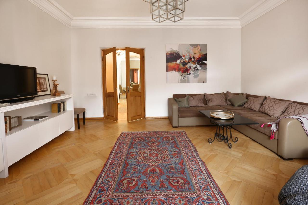 Hotelise I Our-Yard Apartment Yerevan Exterior photo