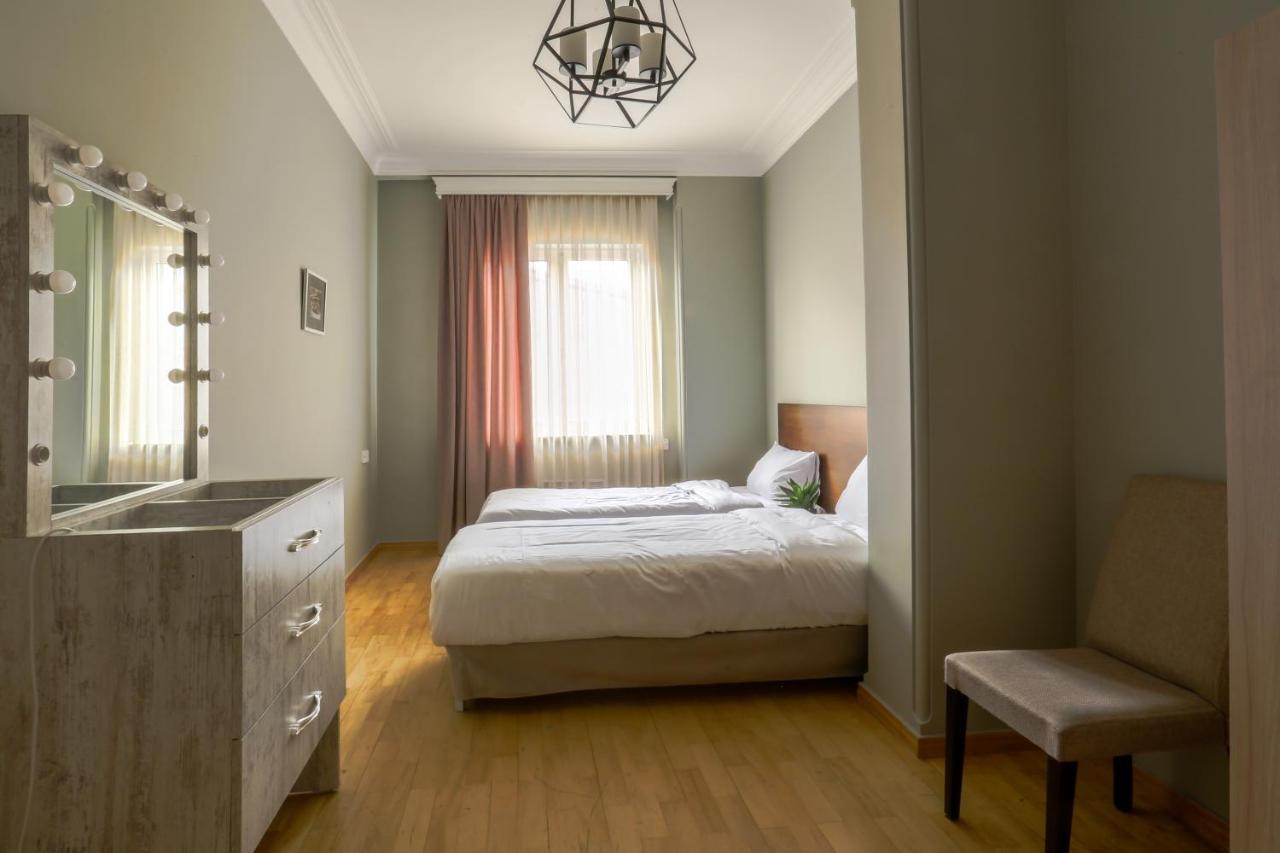 Hotelise I Our-Yard Apartment Yerevan Exterior photo